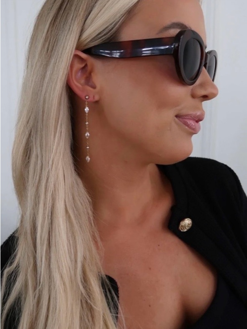 NWT Chan Sutt Pearls Ashton Earrings 18k Gold Plated Stainless Steel Water Proof
